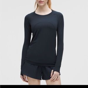 Lululemon Swiftly Tech Long Sleeve size 6